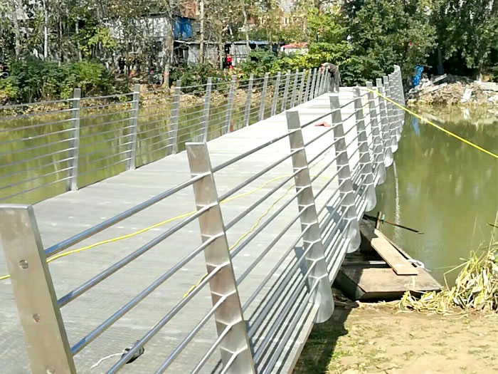 新沂沭河公园不锈钢桥